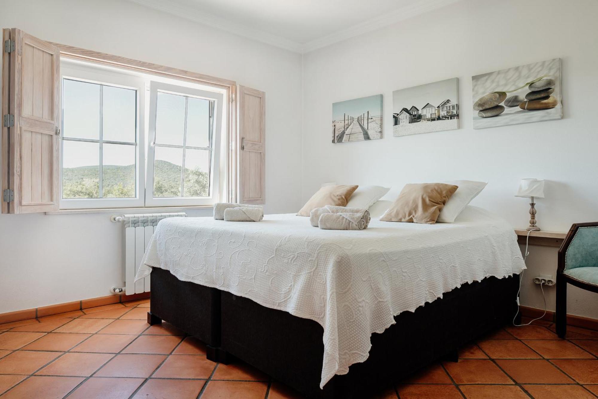 Bed and Breakfast Entrecolinas Paderne  Exterior foto
