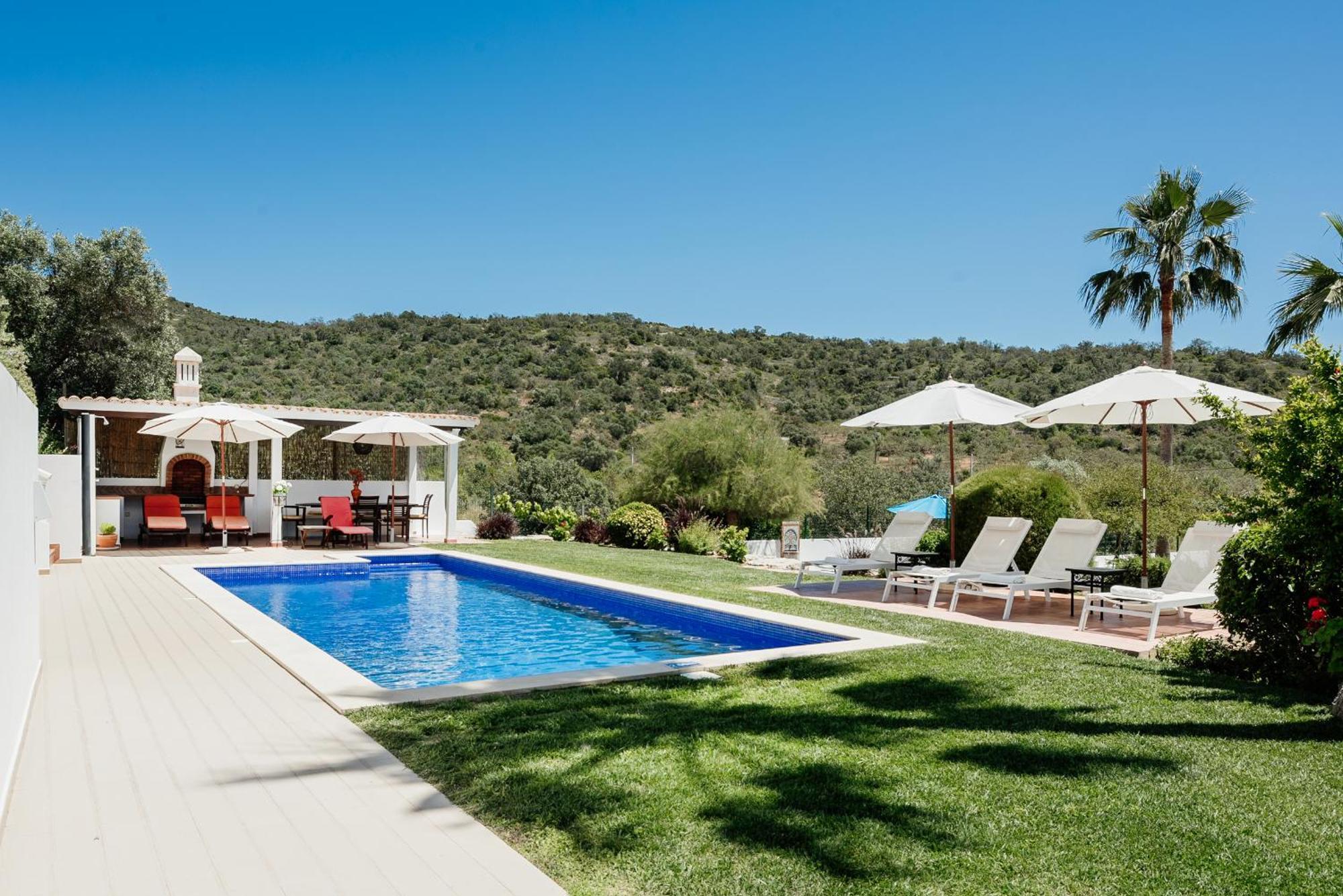 Bed and Breakfast Entrecolinas Paderne  Exterior foto