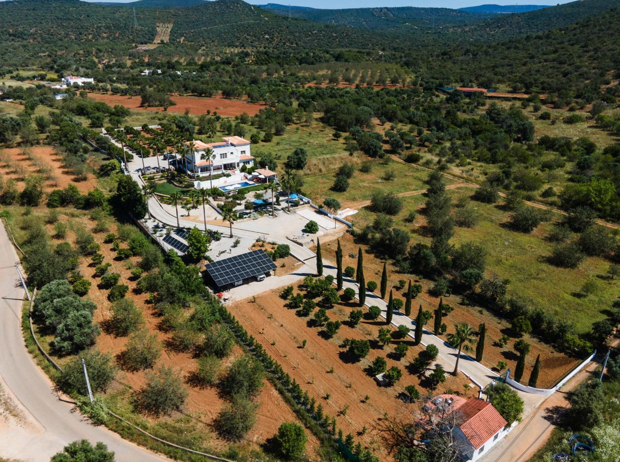Bed and Breakfast Entrecolinas Paderne  Exterior foto